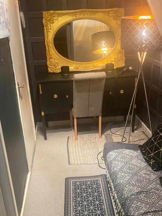 Georgian City Apartment At Thomas Street Double Bedroom And Two Single Trundle Beds Bath Exterior foto