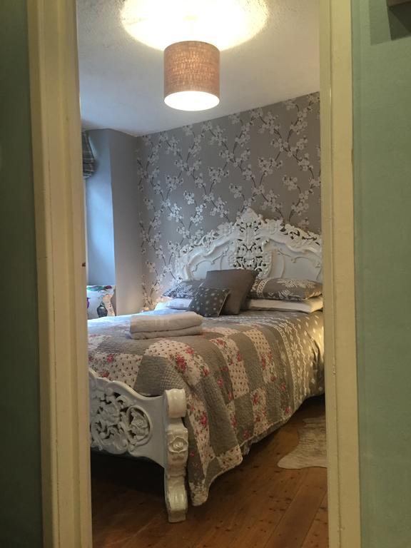 Georgian City Apartment At Thomas Street Double Bedroom And Two Single Trundle Beds Bath Exterior foto